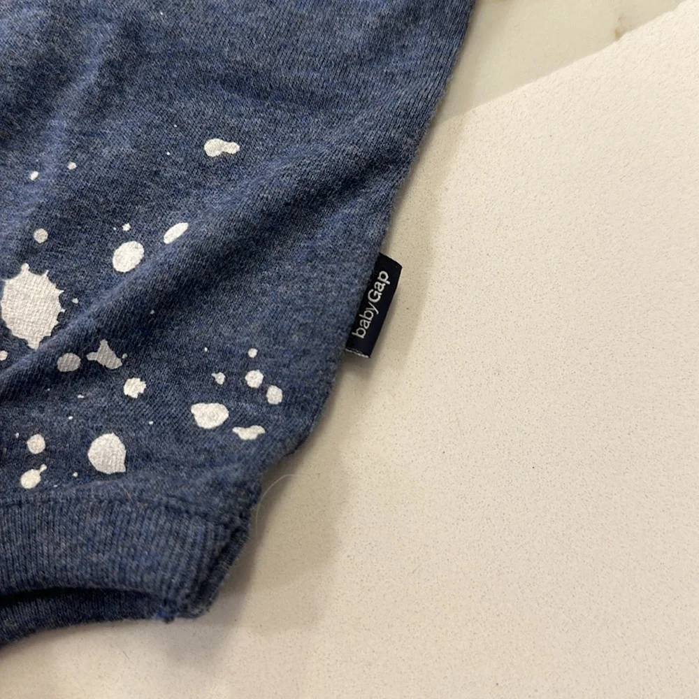 NWT Gap baby t-shirt heathered navy white paint splatter 12-18 month 💙🤍